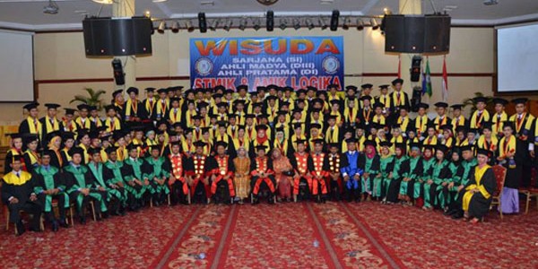 Wisuda STMIK & AMIK Logika 2013